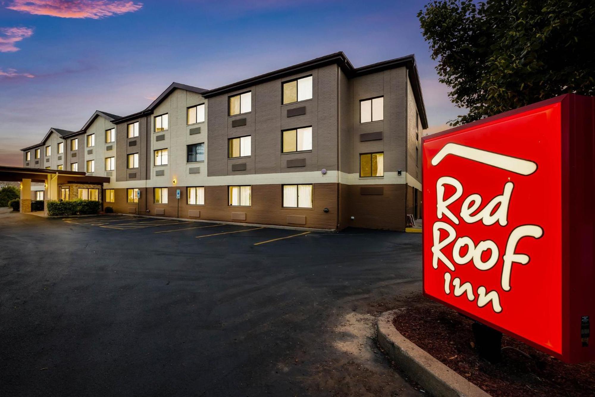 Red Roof Inn Palatine Exterior photo